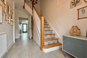 Entrance Hall- click for photo gallery